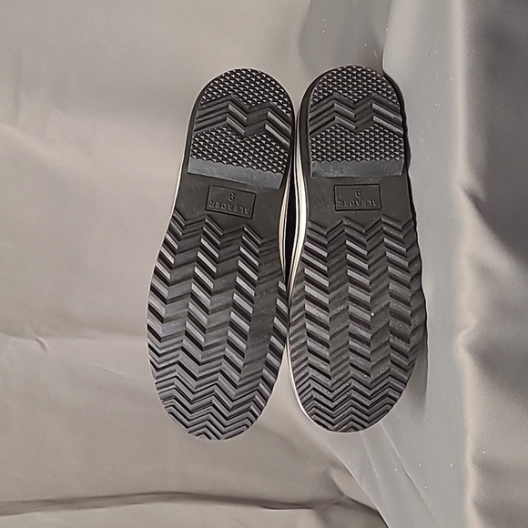 ALEADER Women's Waterproof Snow Boot, Black, Size 9 - Picture 5 of 8